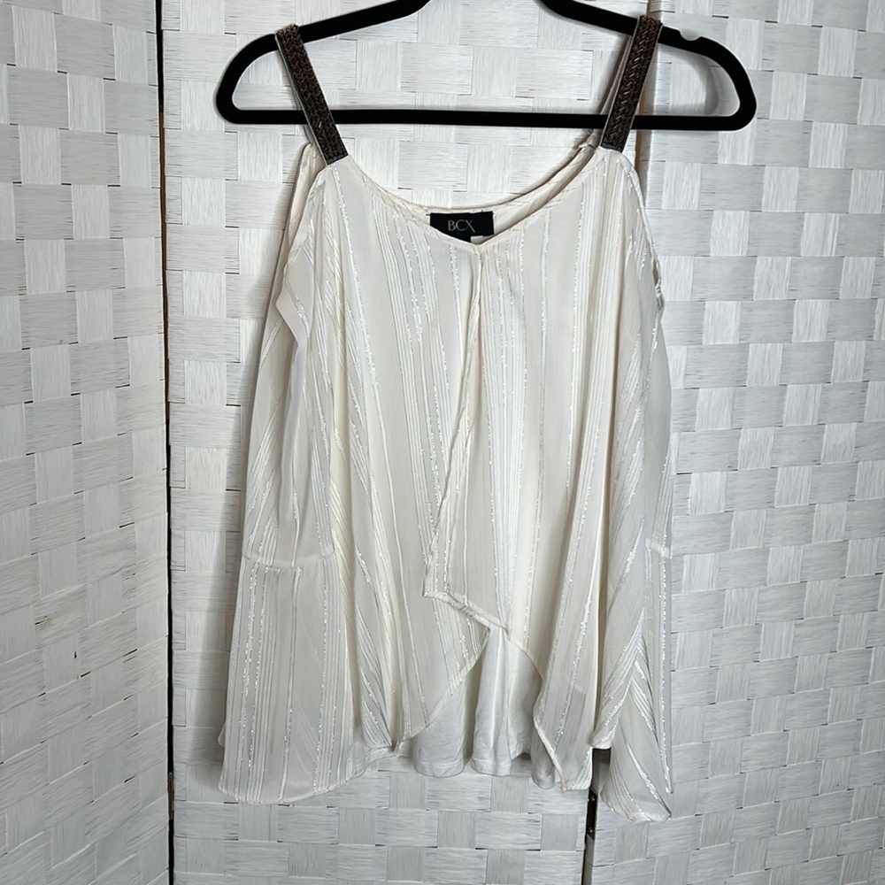 Bcx Cream Color Cold Shoulder Top SZ L